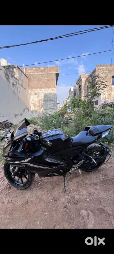 Kisi Bhai Ko Gadi Giri Rakhvane Hetu Sampark Karen Bina Byaaj Ke