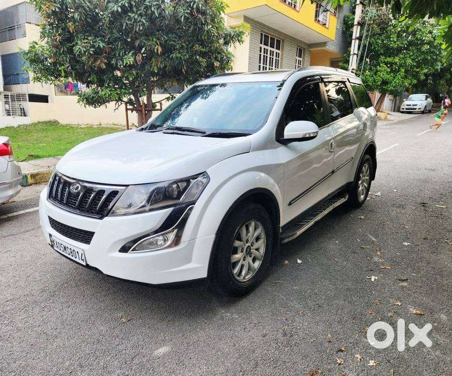 Mahindra Xuv500 2.2 W10 Sportz Edition At, 2016, Diesel