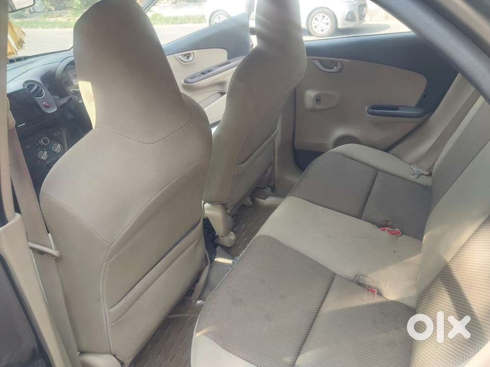 Honda Brio V Mt, 2013, Petrol