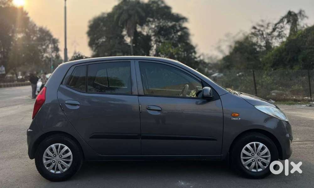 Hyundai I10 Sportz, 2015, Petrol