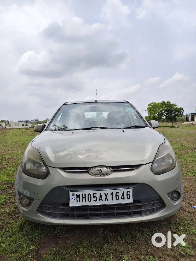 Ford Figo Trend 2011 Petrol Second