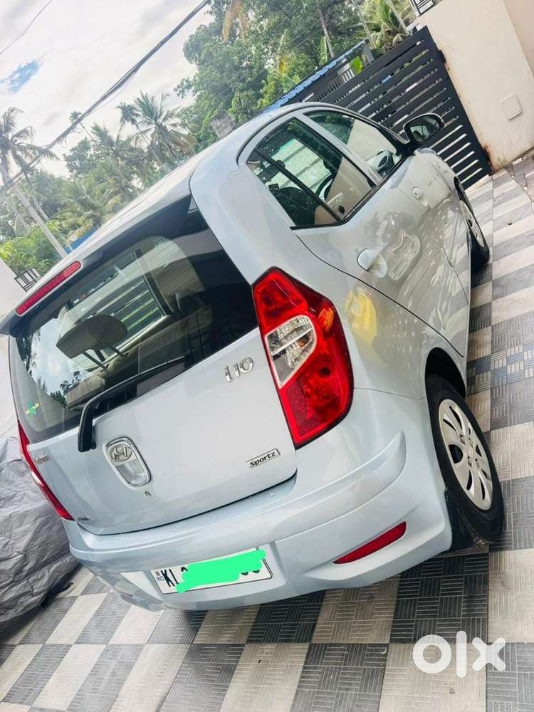 Hyundai I10 Sportz Automatic Petrol 2011 New Papers
