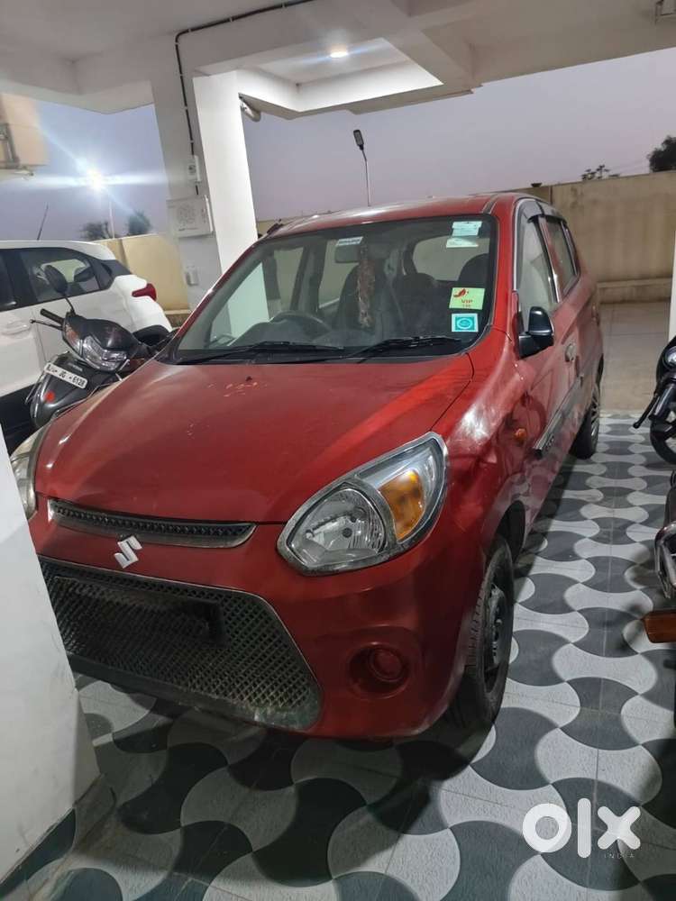 Alto 800 Lxi Dark Red Colour
