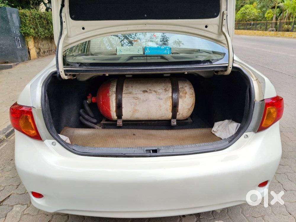 Toyota Corolla Altis G, 2010, Cng & Hybrids