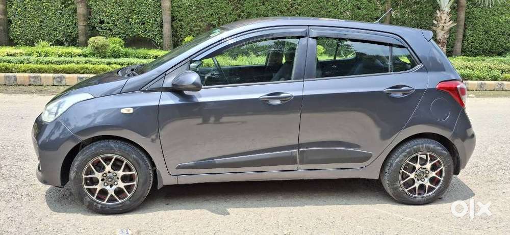 Hyundai Grand I10 Sportz Celebration Edition, 2017, Cng & Hybrids