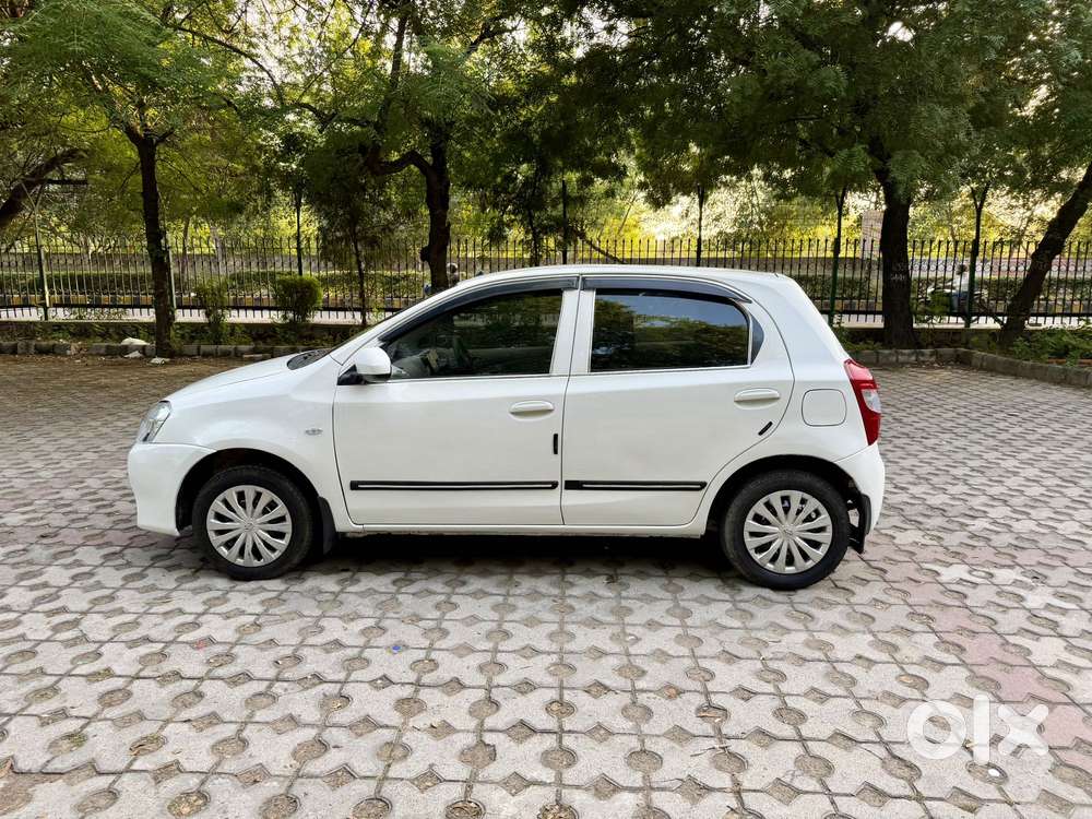Toyota Etios Liva G Exclusive, 2015, Cng & Hybrids