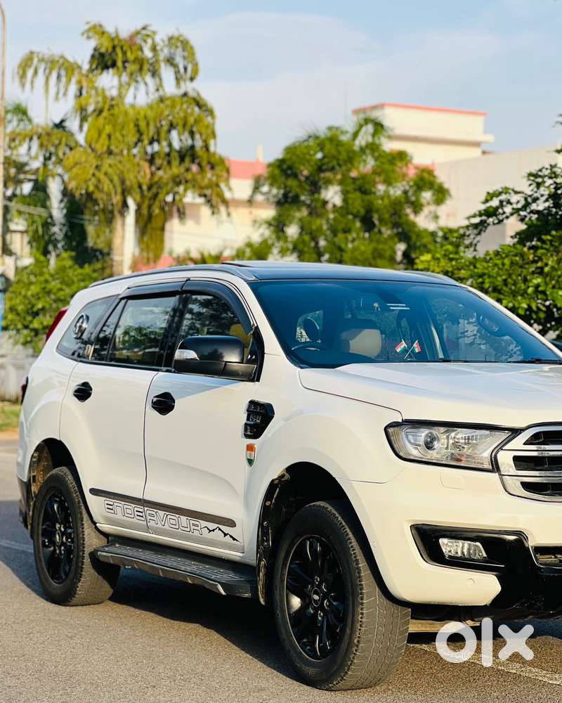 Ford Endeavour 3.2 Titanium At 4x4, 2016, Diesel