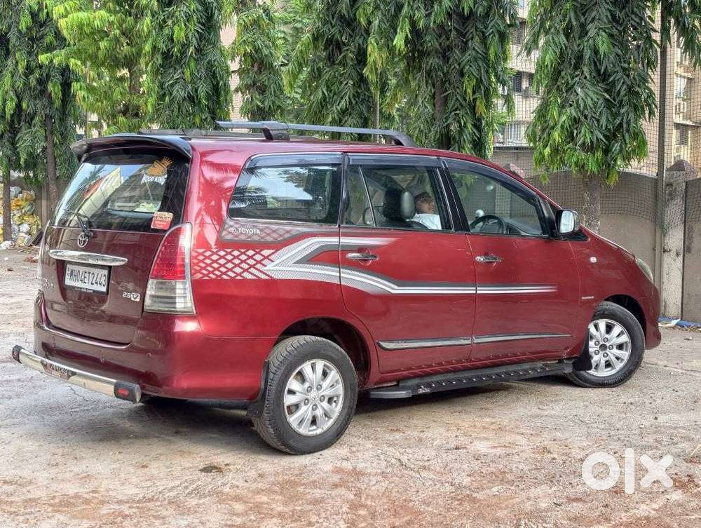 Toyota Innova 2.5 Vx 8 Str Bs-iii, 2011, Diesel