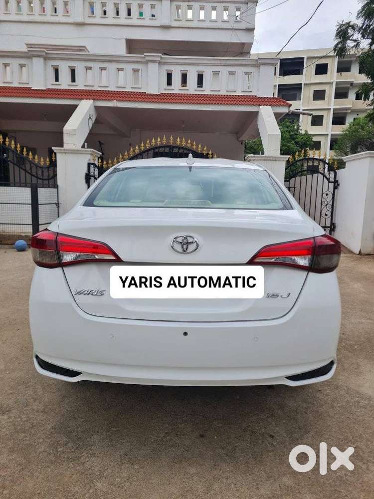 Toyota Yaris J Cvt, 2019, Petrol