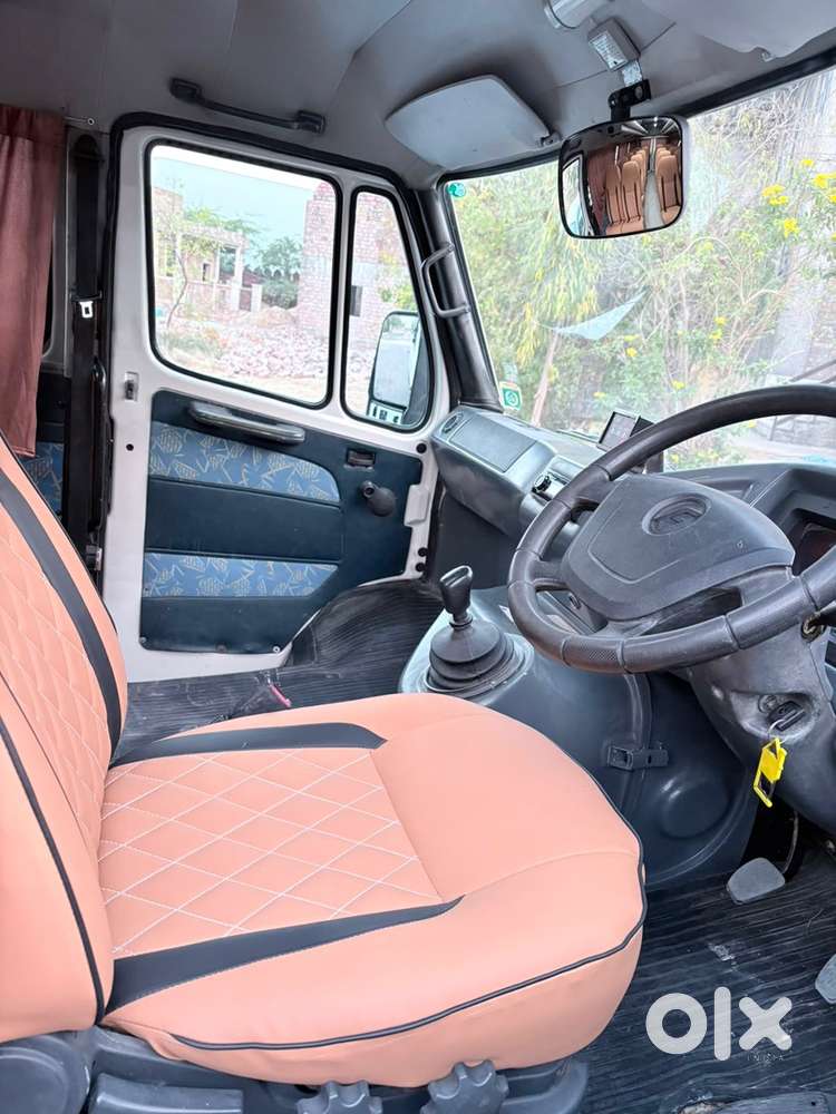 Force Tempo Traveler 26 Seater Diesel 2020