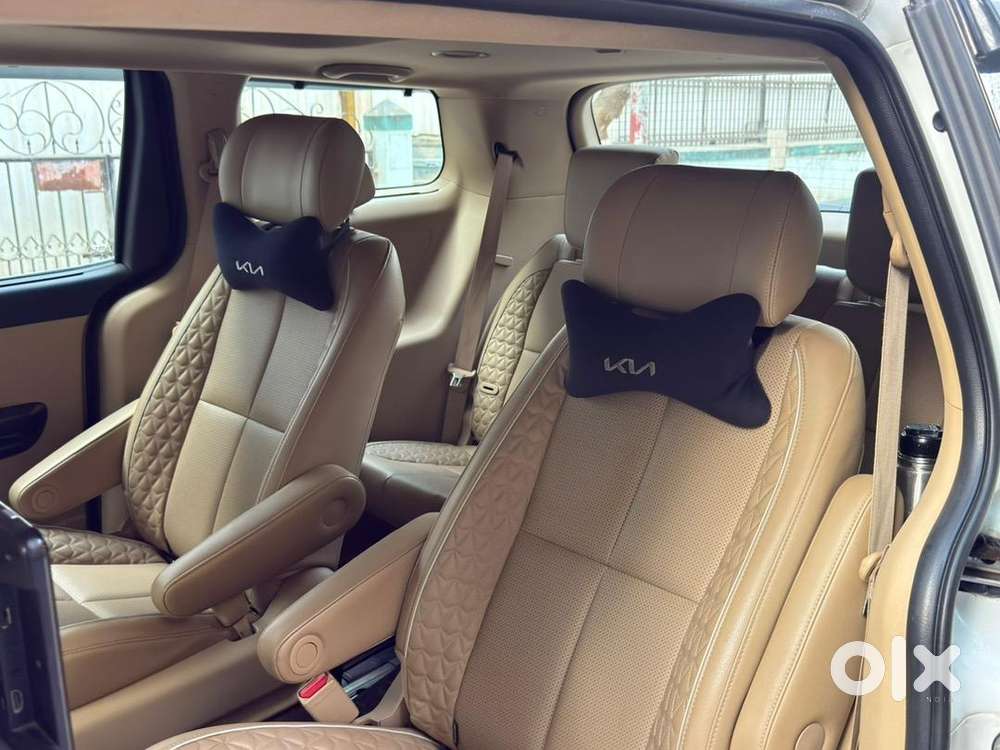 Kia Carnival Limousine Plus 2023