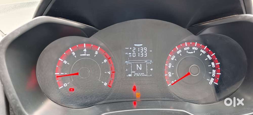 Mahindra Xuv300 W4, 2023, Petrol