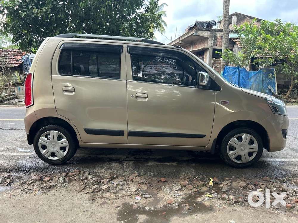 Maruti Suzuki Wagon R 1.0 Vxi (o), 2016, Petrol