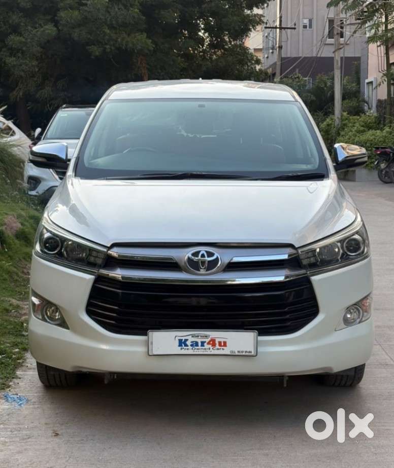 Toyota Innova Crysta 2.8z Automatic, 2017, Diesel
