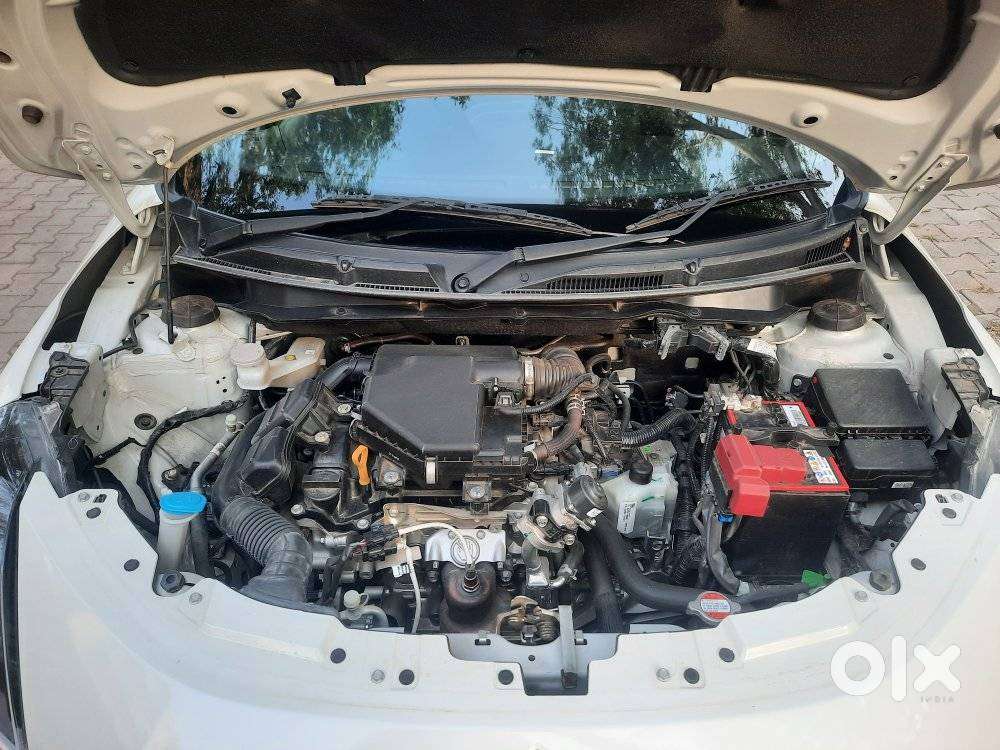 Maruti Suzuki Swift Vxi Ags, 2025, Petrol