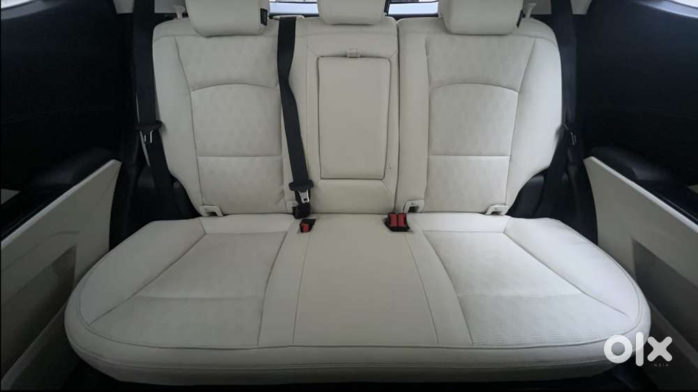 Mahindra Xuv 3xo Ax7l 1.2 Petrol At (pg), 2024, Petrol