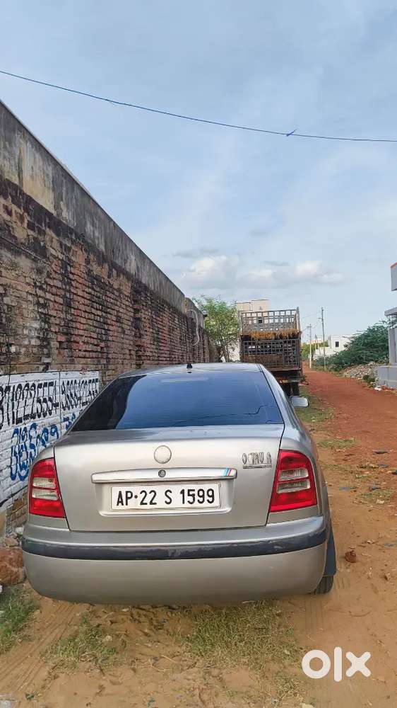 Skoda Octavia 2009 Diesel 150000 Km Driven