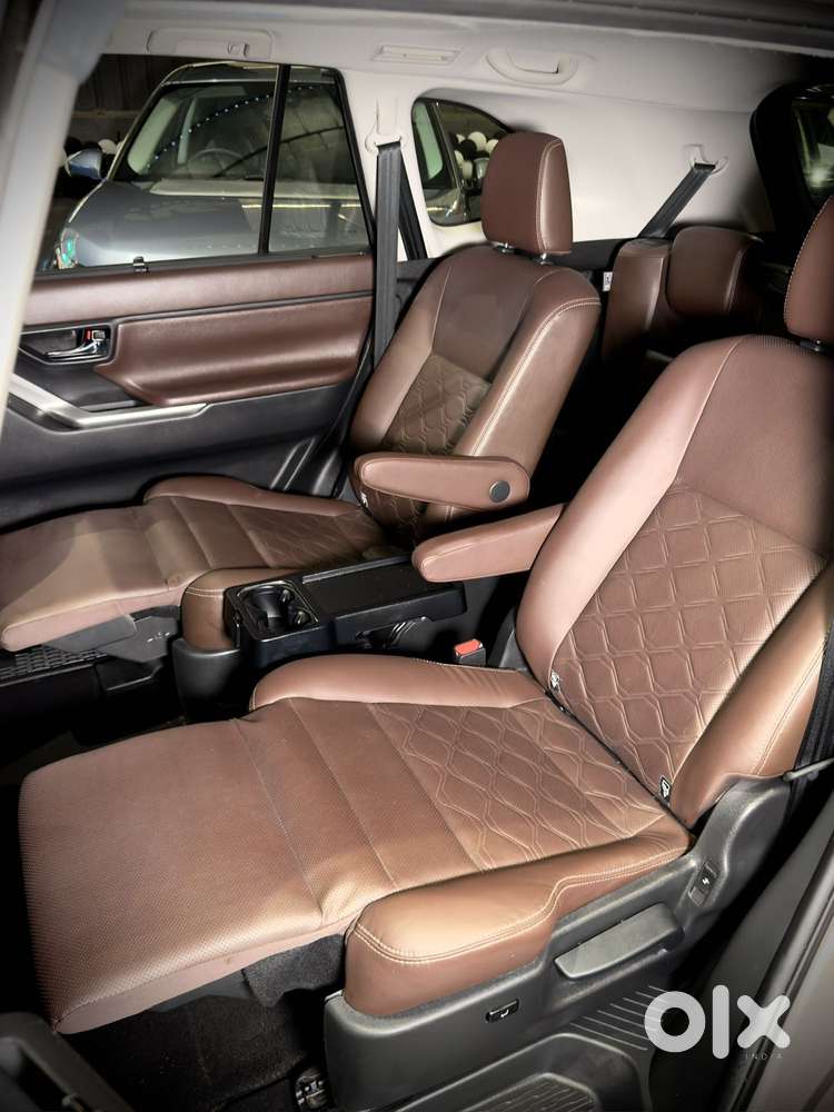 Toyota Innova Hycross 2.0 Zx (o) Hybrid 7 Str, 2024, Petrol