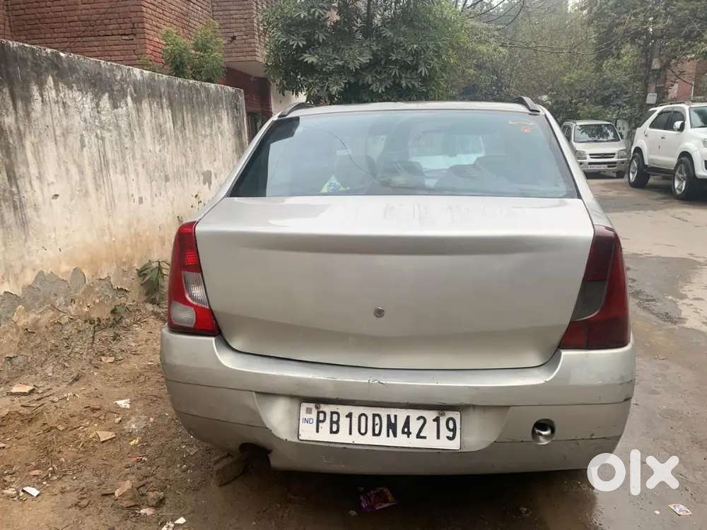 Mahindra Renault Logan 2014