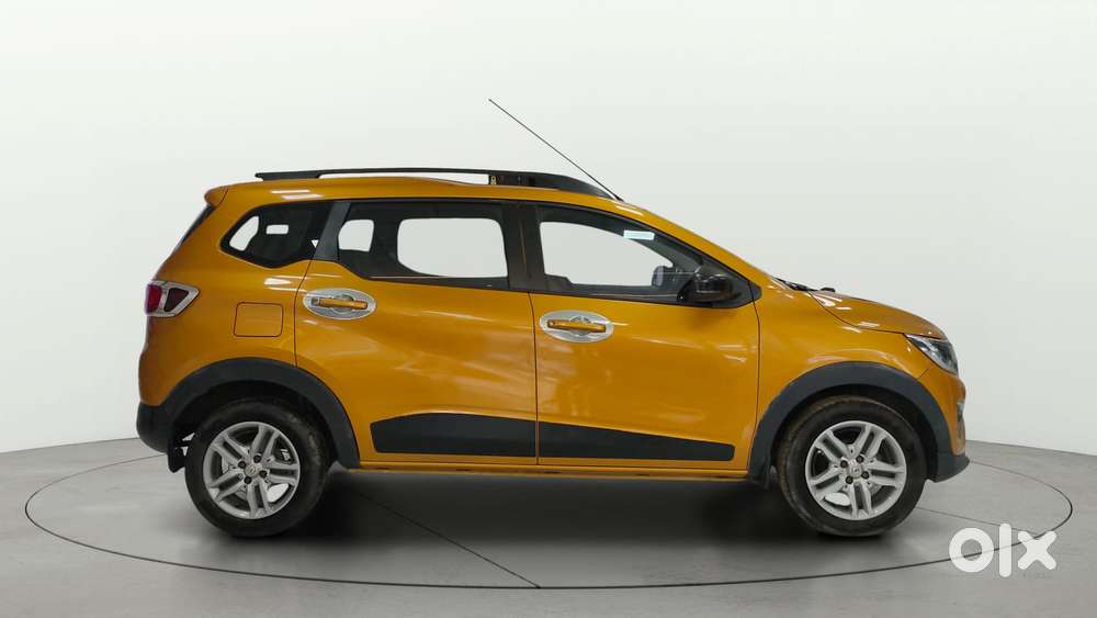 Renault Triber Rxz Easy-r Amt, 2022, Petrol