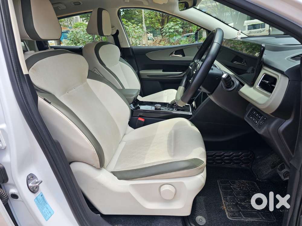 Mahindra Xev 9e Pack Three (top Model), 2025, Electric