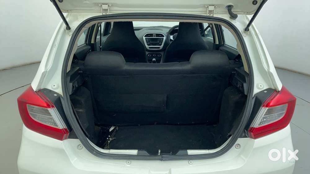 Tata Tiago 1.2 Revotron Xt, 2016, Petrol