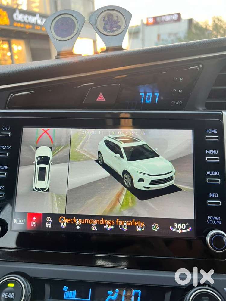 Toyota Innova Crysta 2.8 Zx At 7 Seater, 2022, Petrol
