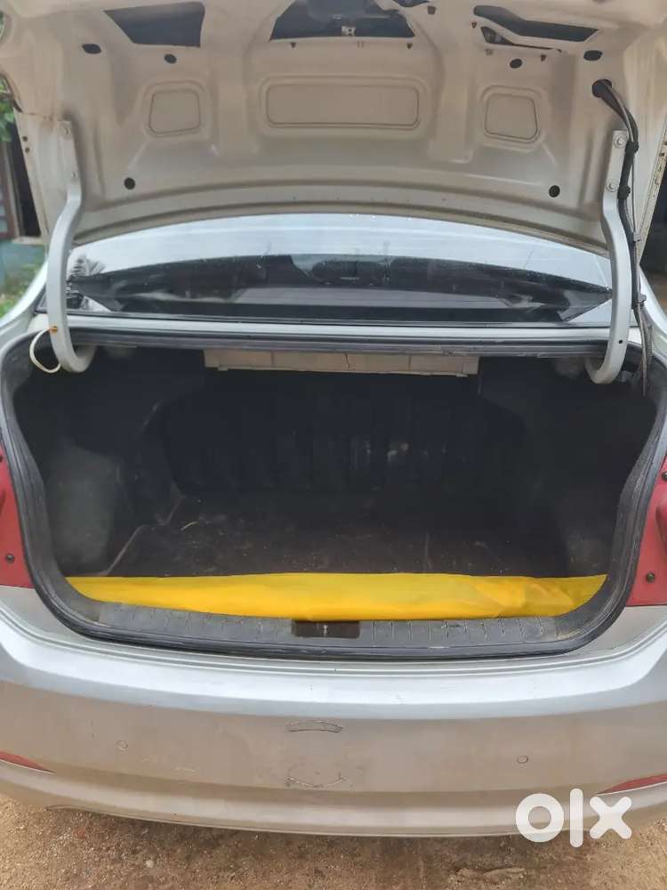 Hyundai Xcent 2015 Top Model