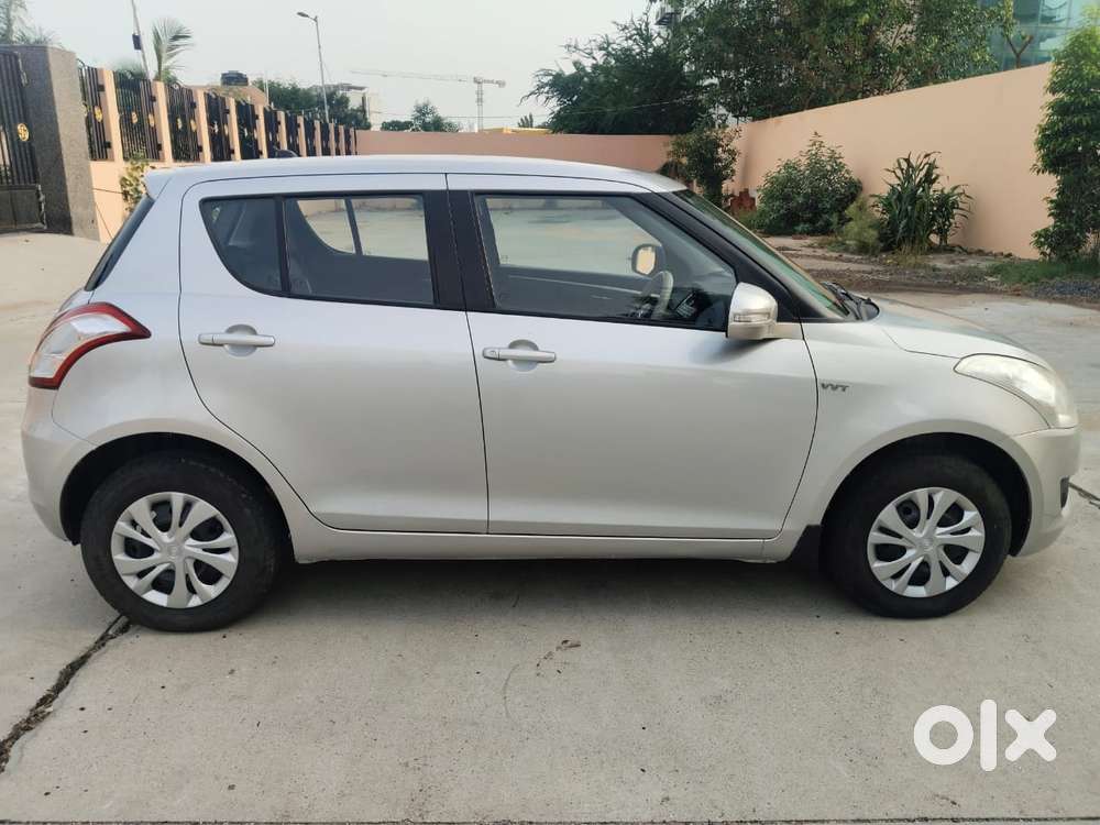 Maruti Suzuki Swift Vxi + Manual, 2013, Petrol