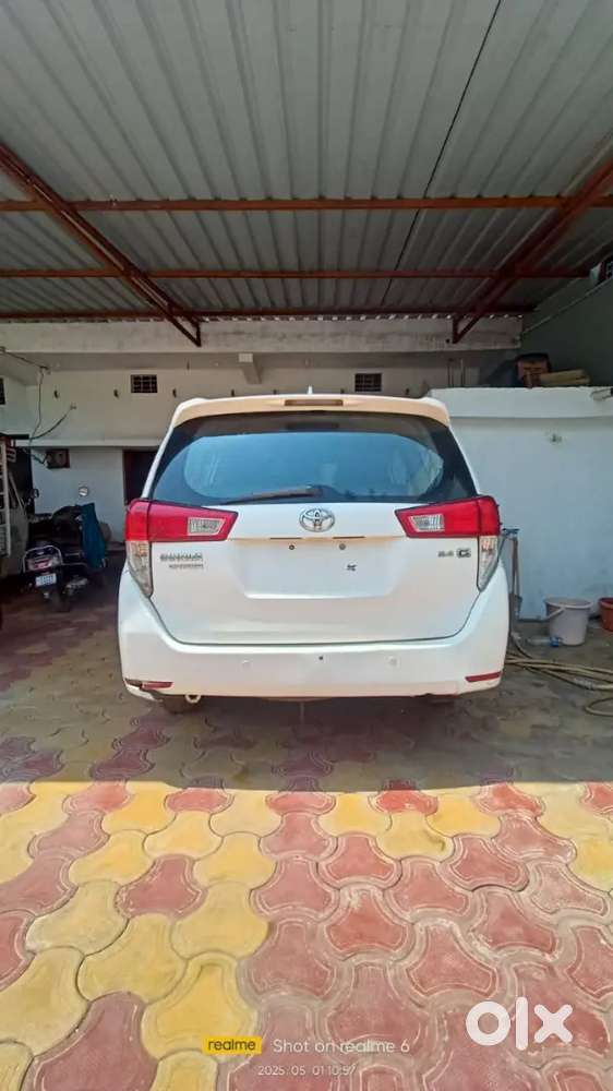 Toyota Innova Crysta 2017