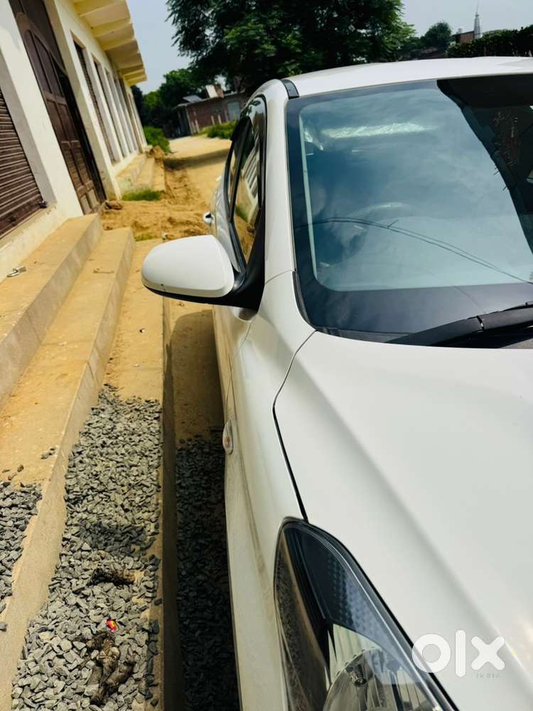 Hyundai Aura Cng & Hybrids 55700 Km Driven