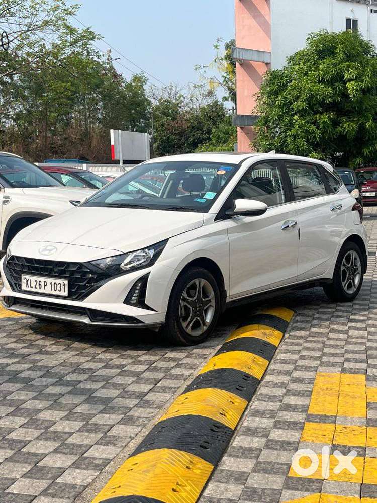 Hyundai I20 Sportz 1.2 Ivt, 2024, Petrol