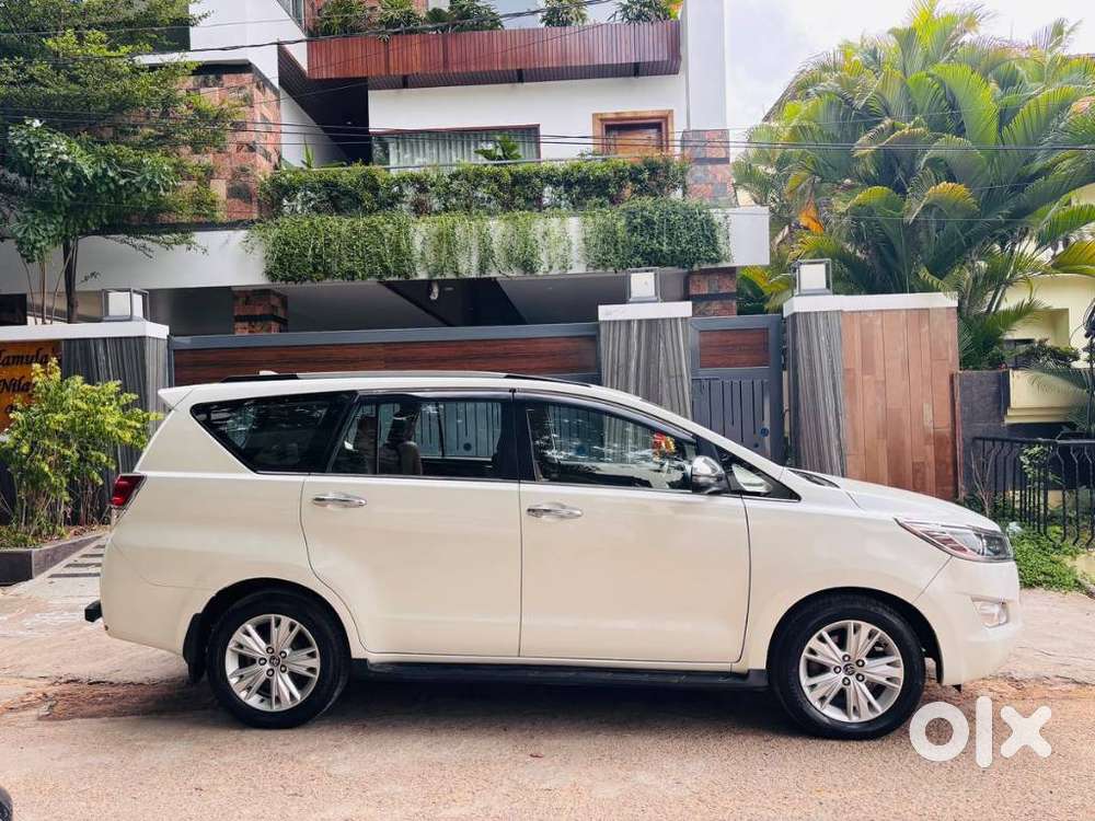 Toyota Innova Crysta 2.8z Automatic, 2019, Diesel