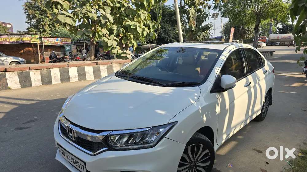 Honda City 2018 Diesel 102714 Full Top Model Sanroof Push Button Start