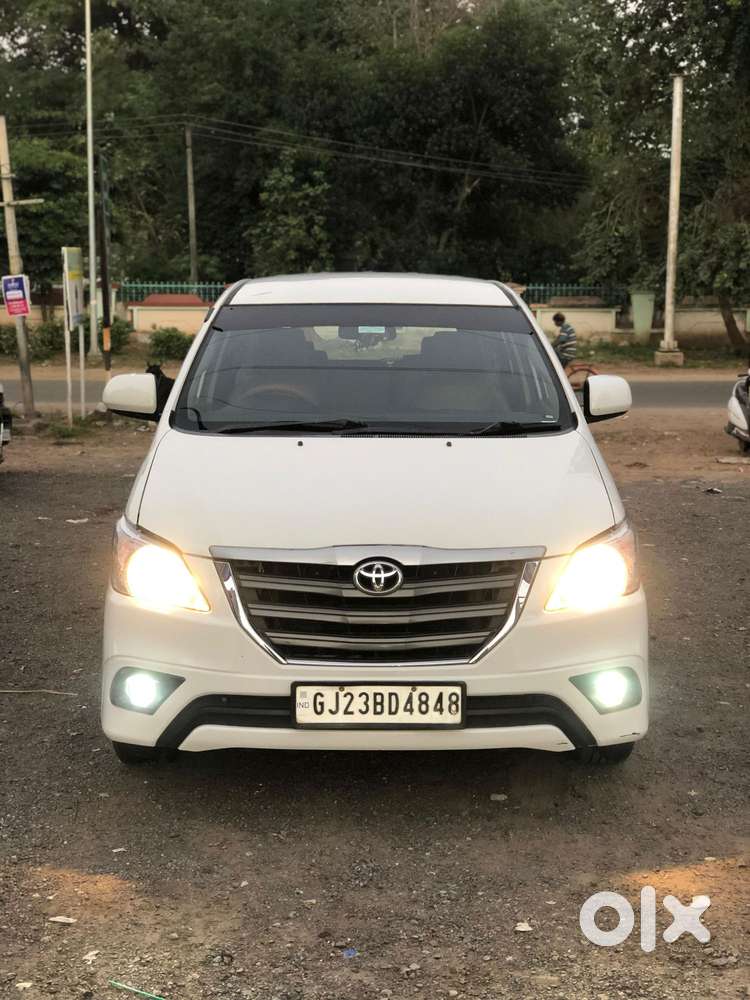 Toyota Innova 2.5 G (diesel) 8 Seater, 2016, Diesel