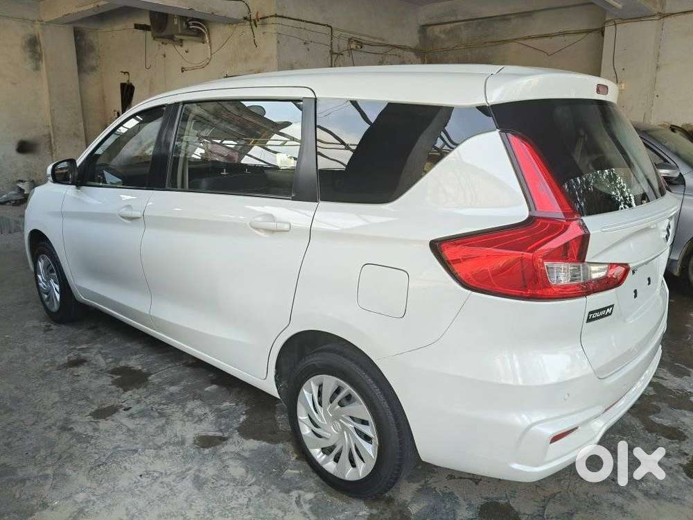 Maruti Suzuki Ertiga 1.5 Tour M, 2024, Cng & Hybrids