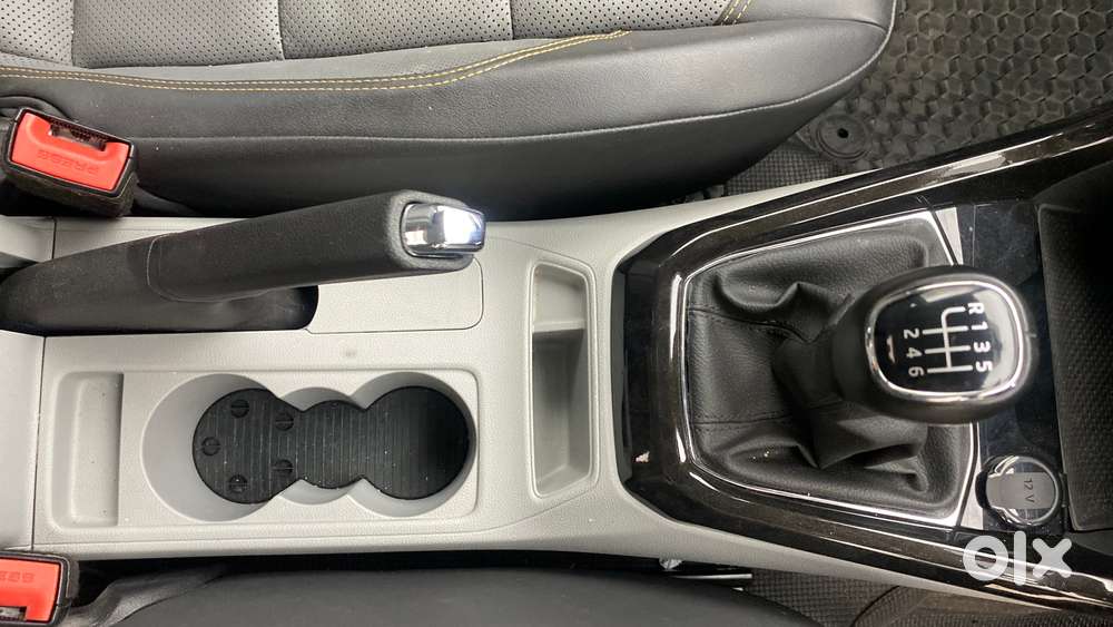 Skoda Kushaq 1.0 Tsi Style, 2022, Petrol