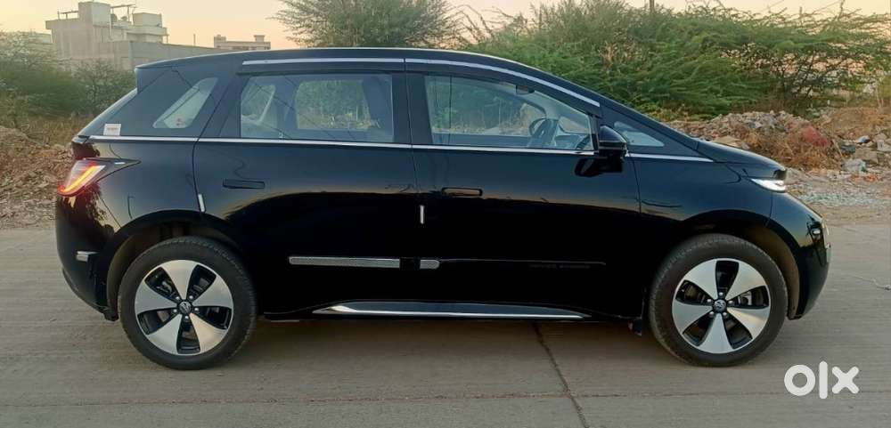 Mg Windsor Ev Essence 2024