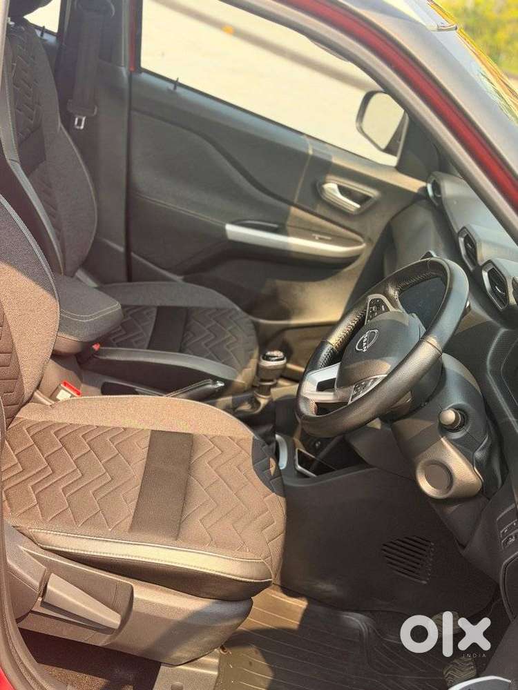 Nissan Magnite 1.0 Xv Dual Tone, 2021