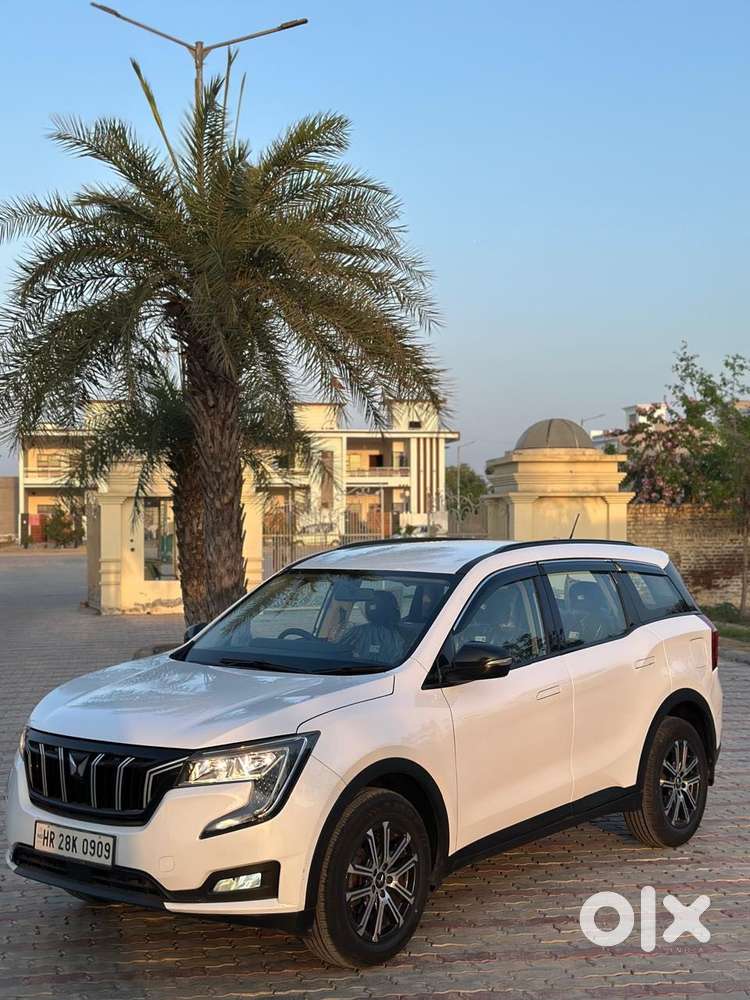 Mahindra Xuv700 2.2 Mx Diesel Mt 5 Str, 2022, Diesel