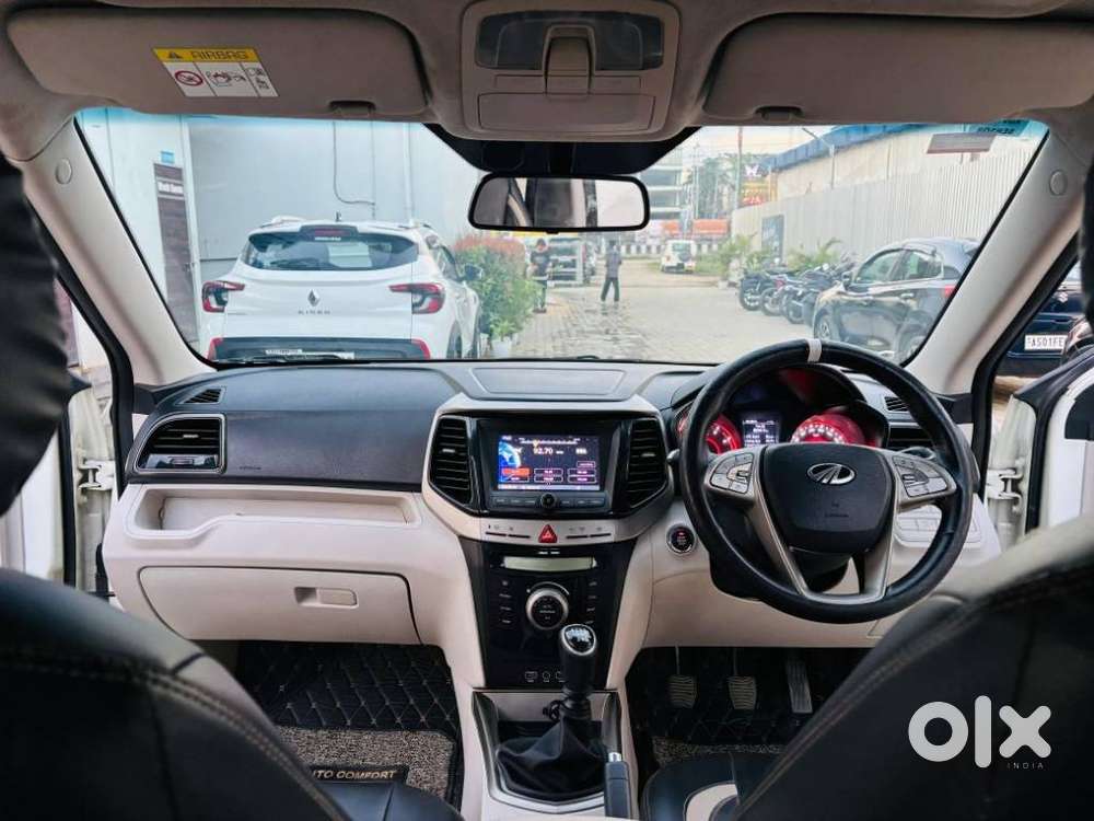 Mahindra Xuv300 W8 1.2 Petrol Dual Tone, 2020, Petrol