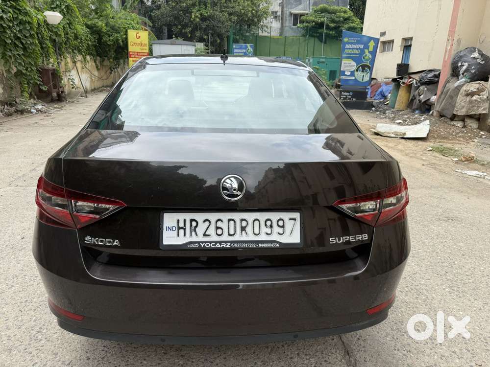 Skoda Superb [ ] 1.8 Style Tsi At, 2018, Petrol