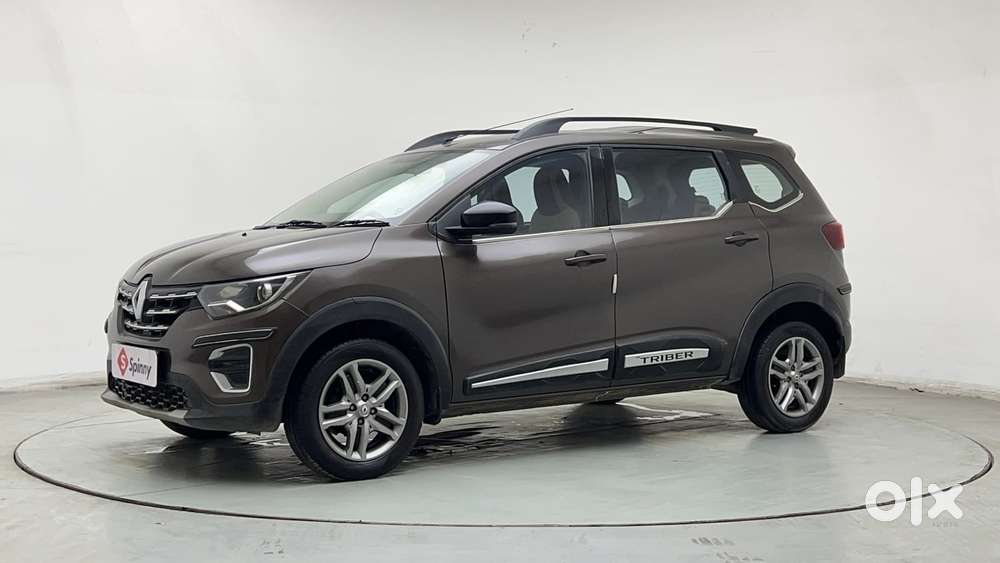 Renault Triber Rxz, 2022, Petrol