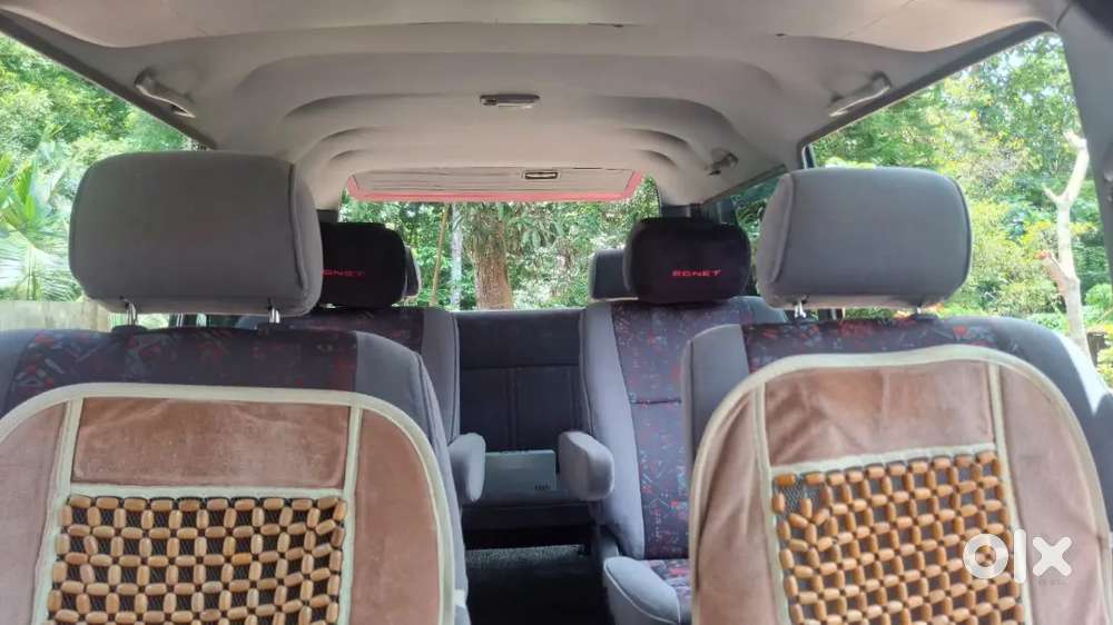 Toyota Qualis 2004 Diesel Well Maintained, Good Condition