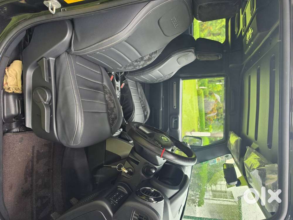 Mahindra Thar Lx Petrol 4x4 Hard Top Midnight Black 2021