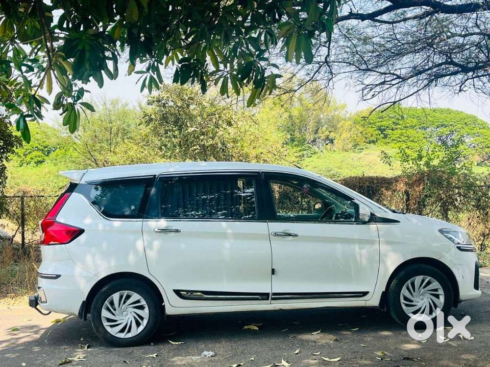 Maruti Suzuki Ertiga 2022-2023 Vxi Cng, 2023, Cng & Hybrids