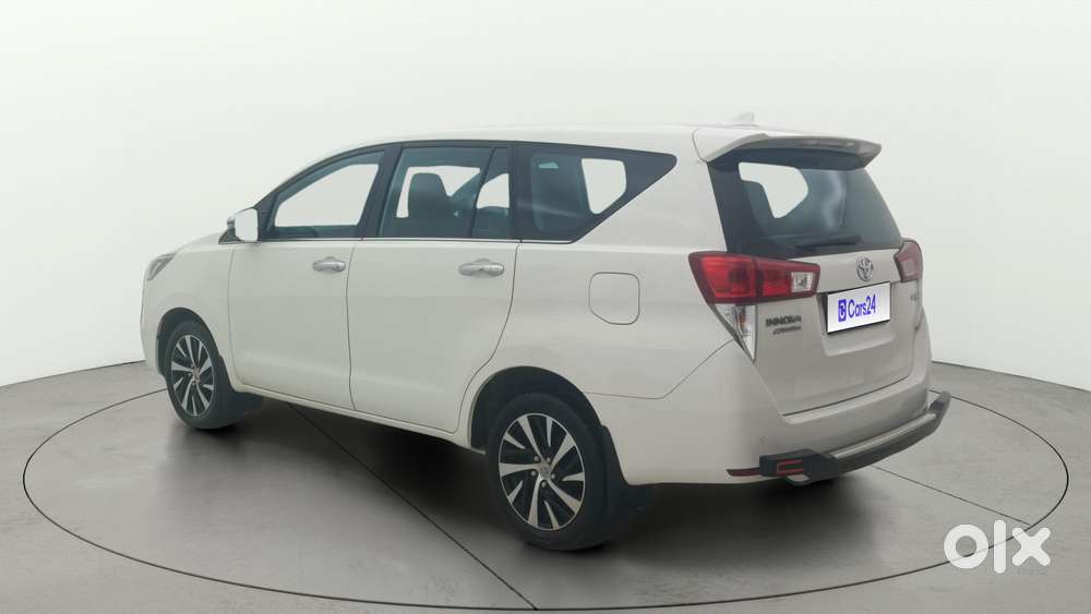 Toyota Innova Crysta 2.4 ZX MT, 2025, Diesel