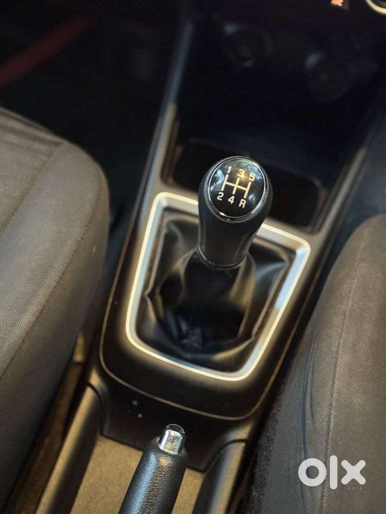 Maruti Suzuki Swift Zxi Plus Amt Dual Tone, 2021, Petrol