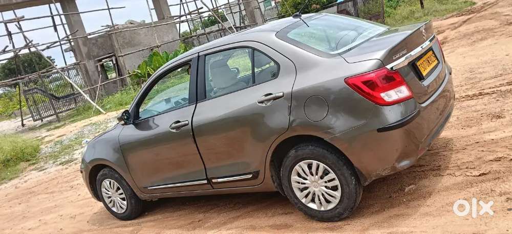 Maruti Suzuki Swift Dzire 2023 Petrol