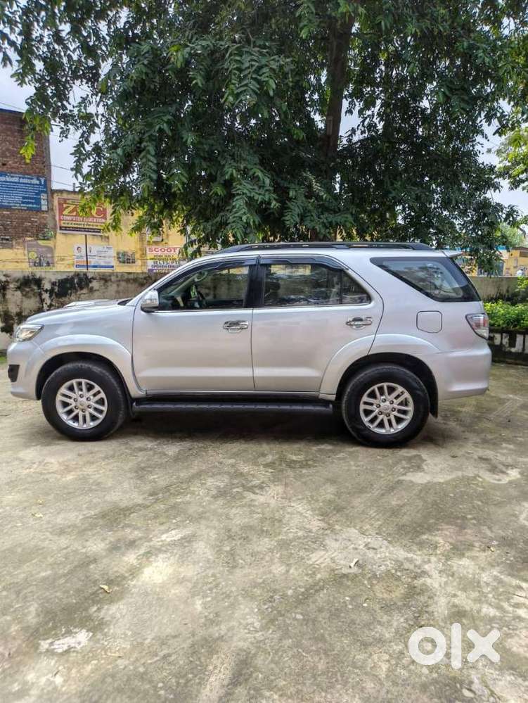 Toyota Fortuner 4x4 Mt, 2015, Diesel